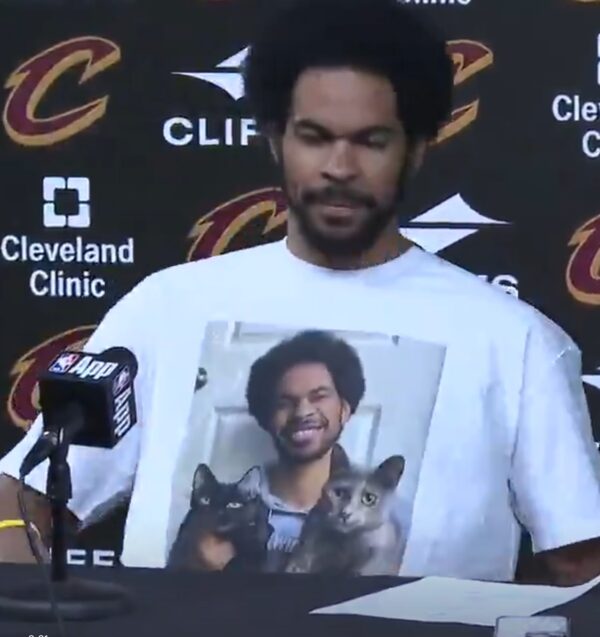 Jarrett Allen found a "Let Em Meow" t-shirt